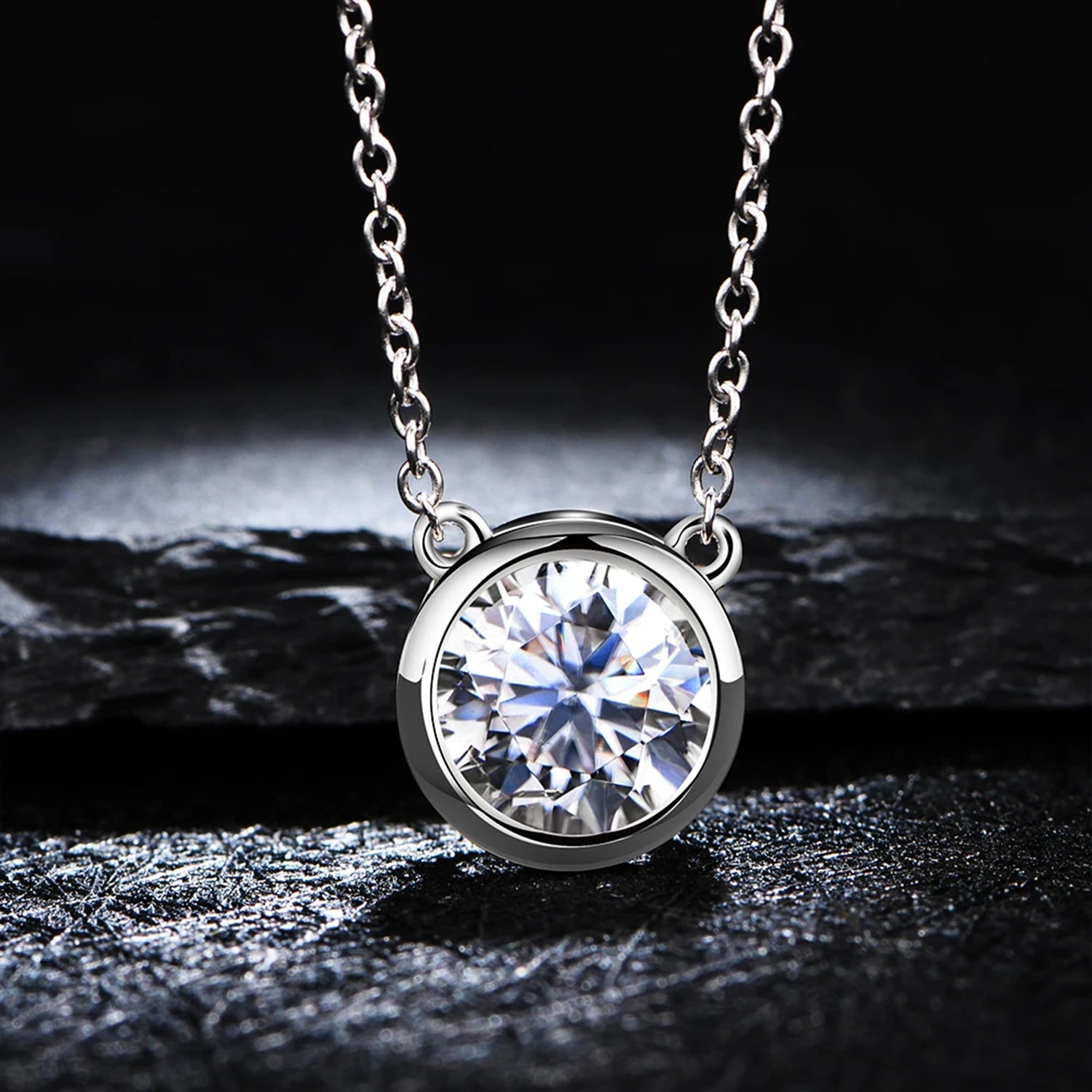Sparkling Moissanite Pendant Necklace
